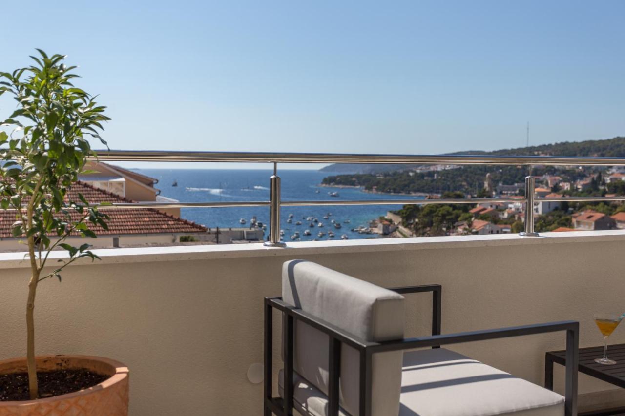Golden View Penthouse Lägenhet Hvar Town Exteriör bild