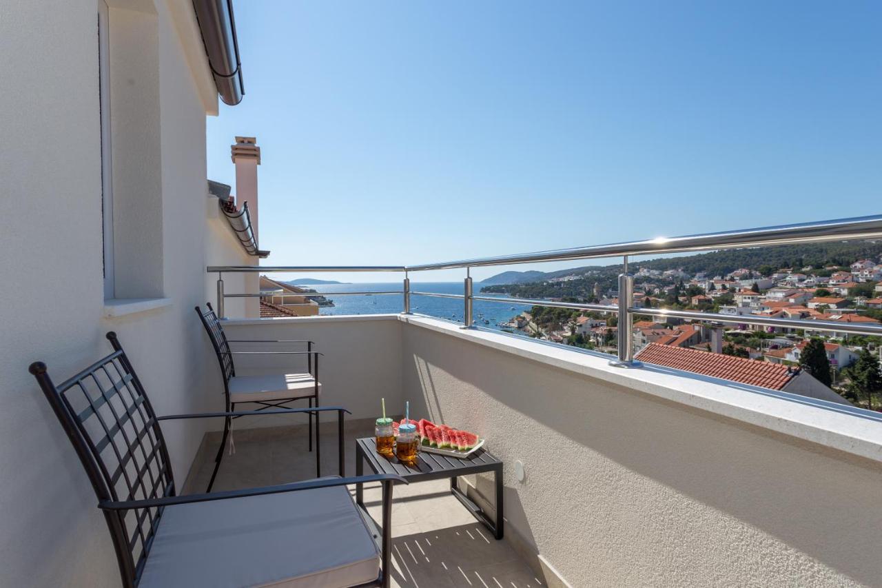 Golden View Penthouse Lägenhet Hvar Town Exteriör bild